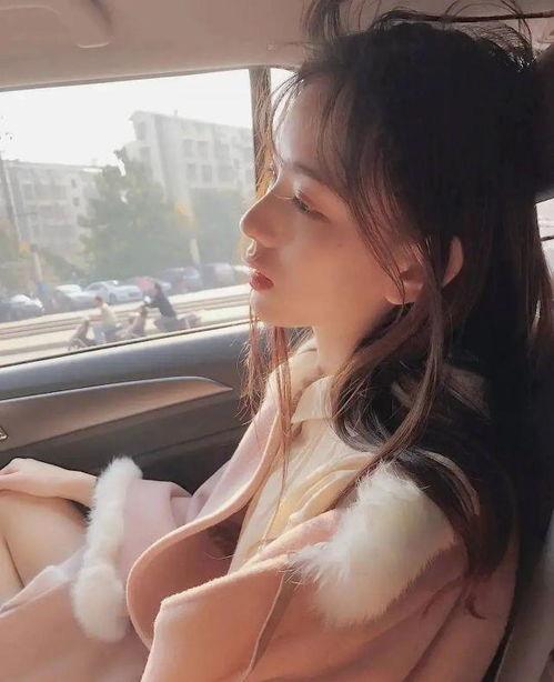 网红吃瓜头像女,揭秘网络红人的神秘面纱 第2张 网红吃瓜头像女,揭秘网络红人的神秘面纱 第2张