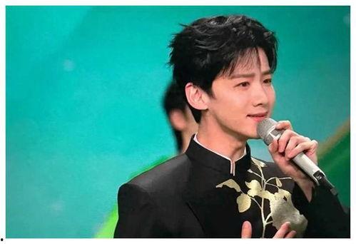 娱乐吃瓜白敬亭,娱乐吃瓜界的“瓜王” 第2张 娱乐吃瓜白敬亭,娱乐吃瓜界的“瓜王” 第2张